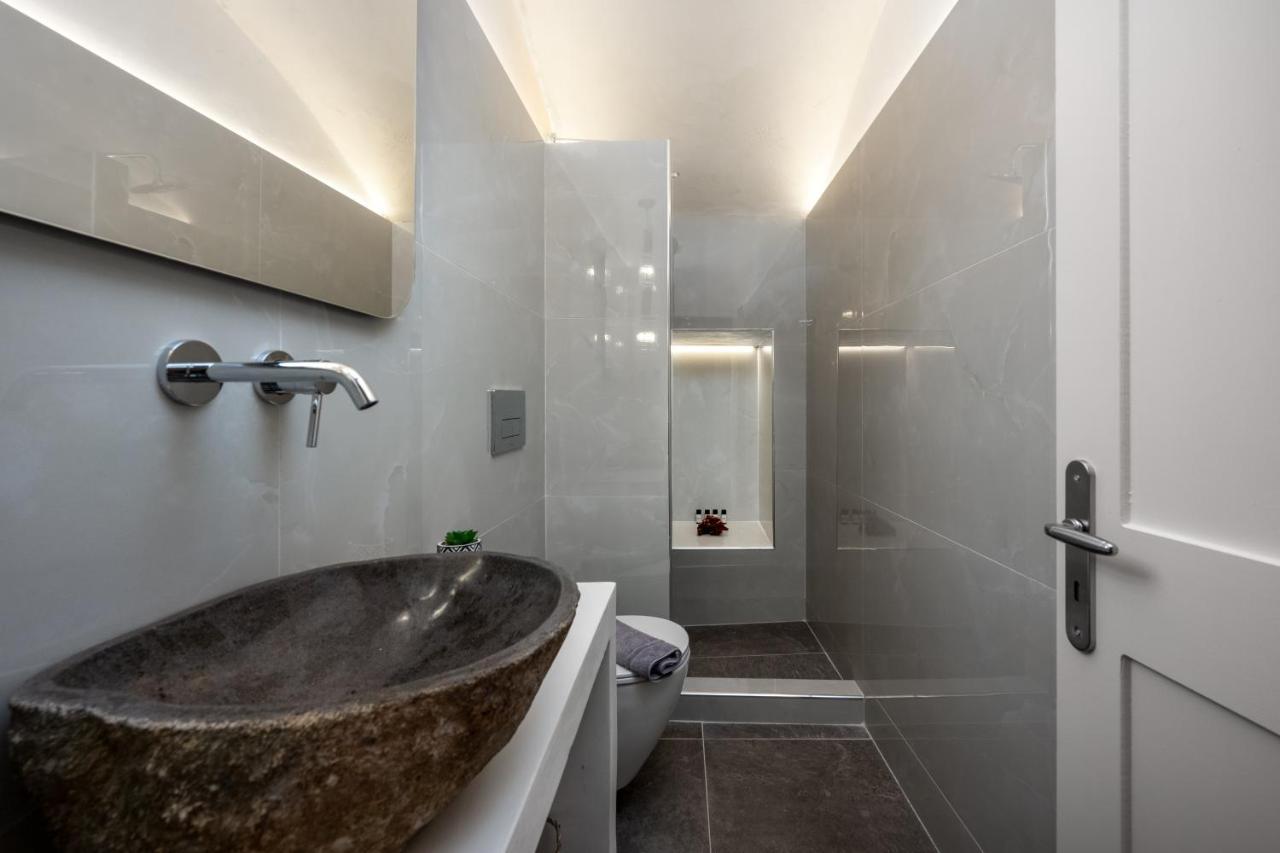 Townhall Apartment